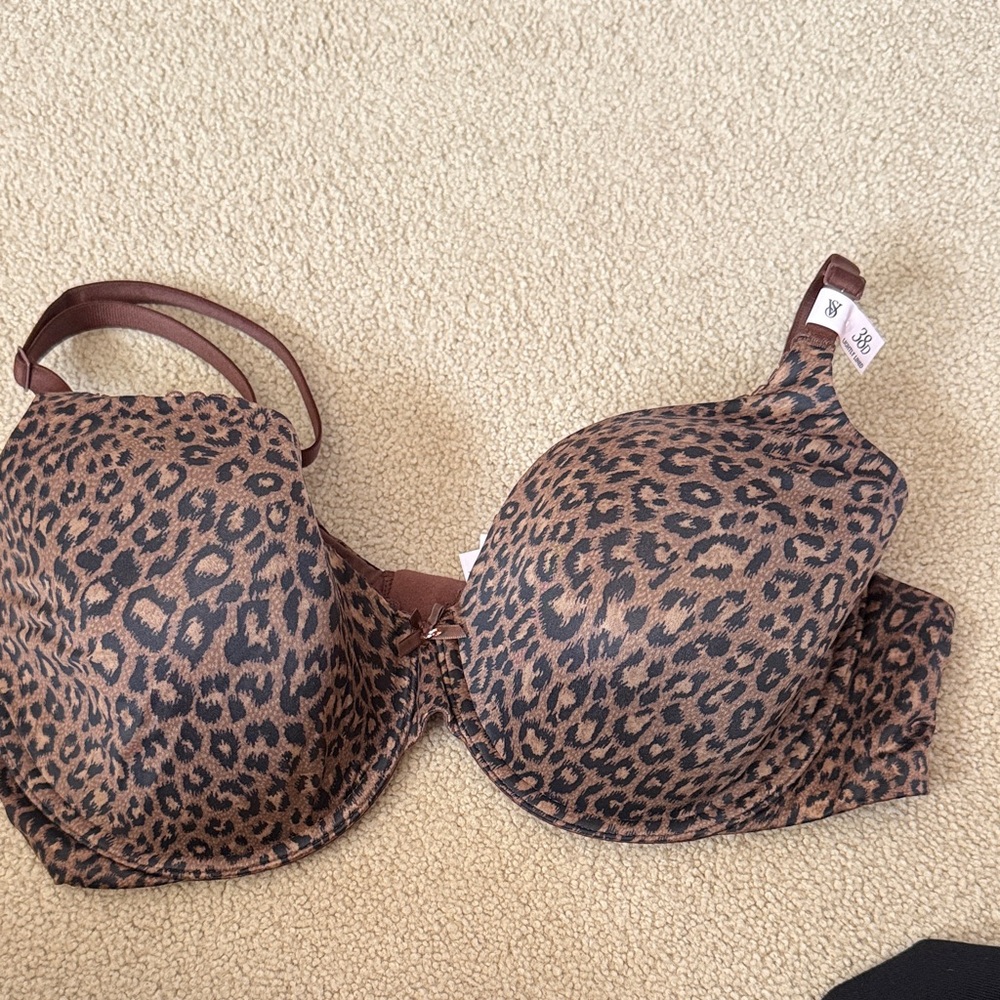 NWT VS LIGHTLY LINED Leopard Print Women's Bra